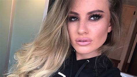 chloe ayling nude|Model Chloe Ayling posts nude photo just months after Black。